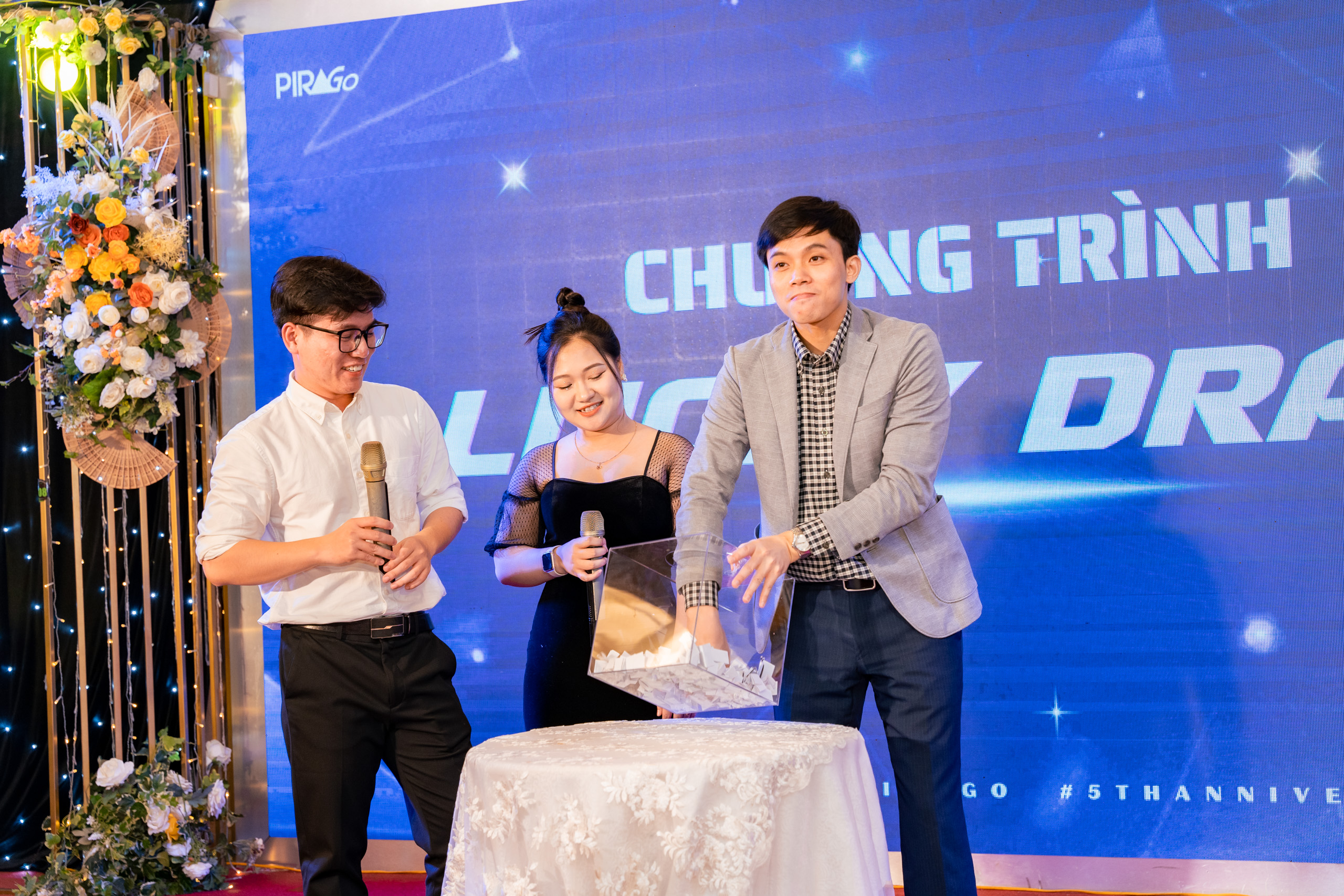 Sếp Trung trong một sự kiện của PiraGo
